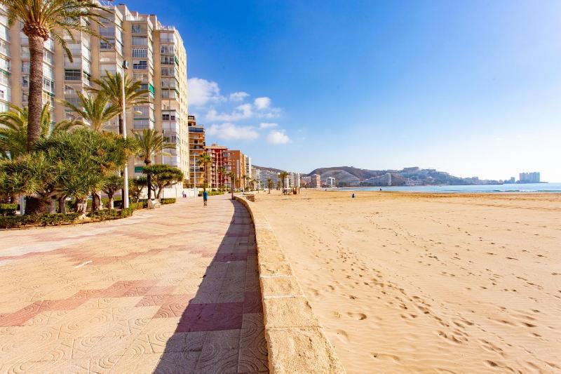 Cullera Sea Horizon Apartment - image 5
