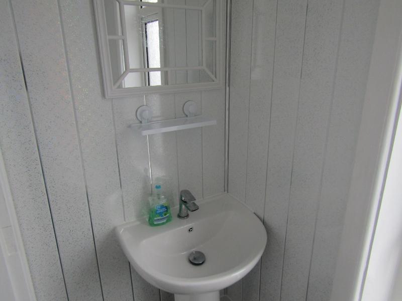 Alderley Hotel B & B - image 25