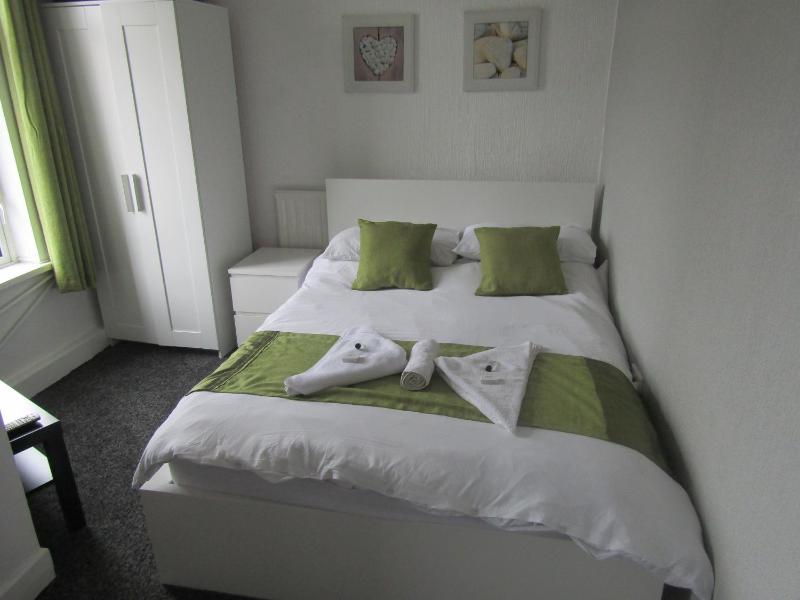 Alderley Hotel B & B - image 21