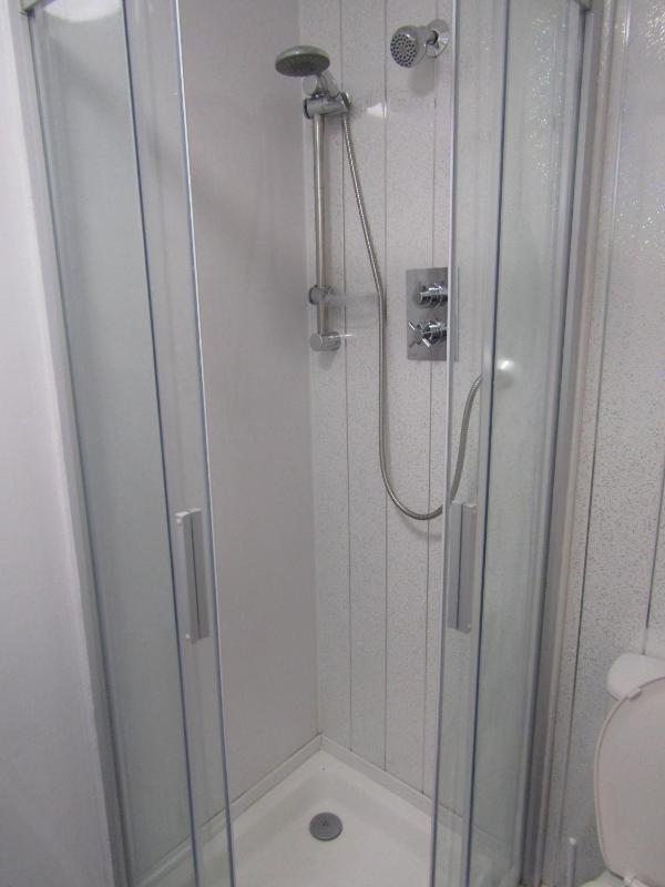 Alderley Hotel B & B - image 8