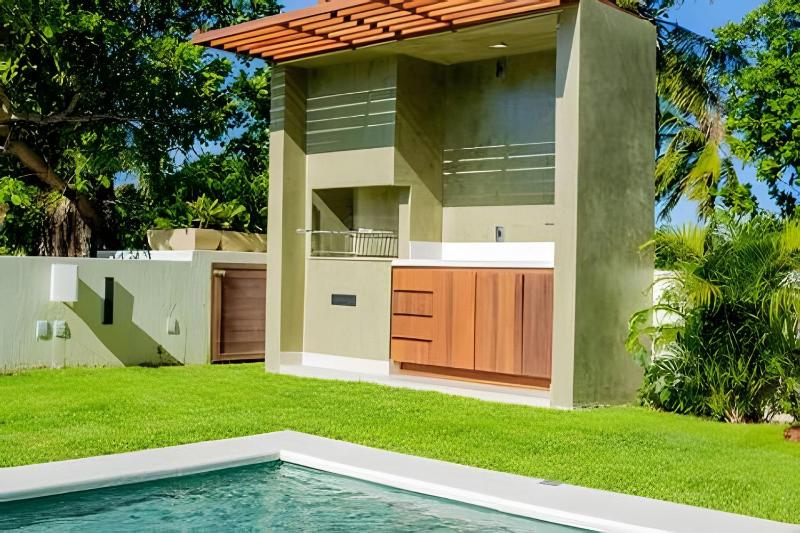 Ocean-View Villa with Rooftop Pool - image 32
