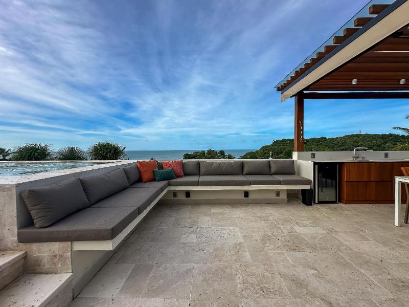 Ocean-View Villa with Rooftop Pool - image 18