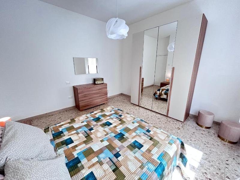 Casa dei Maestri -vicino al mare con posto auto - image 10