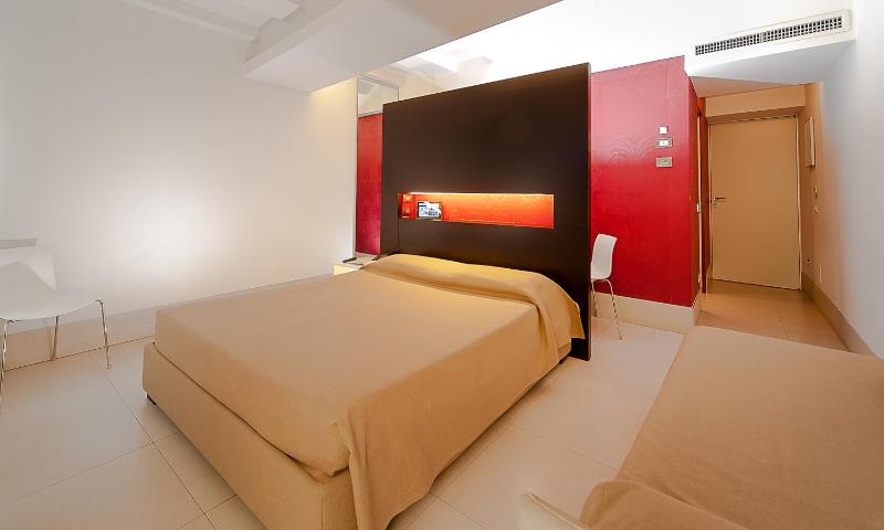 Savoy Hotel - image 31