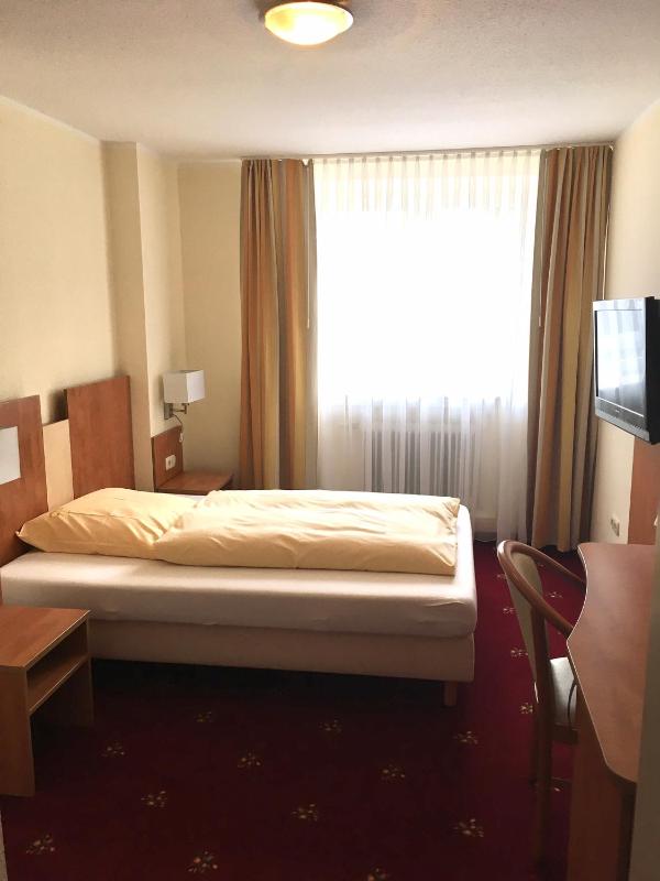 Comfort Single Room image 2