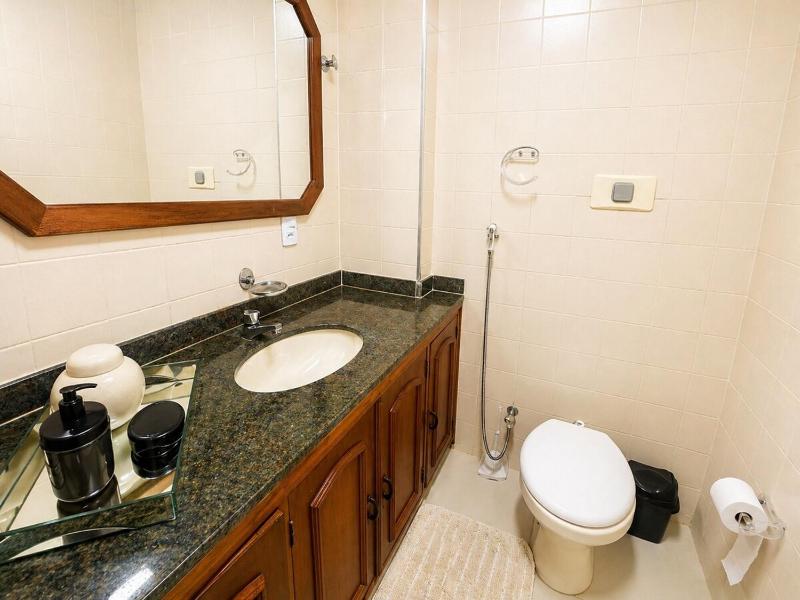 Âncora Flat na Praia Wi-Fi Ar e Roupa C/B - image 33