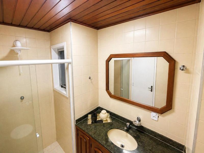 Âncora Flat na Praia Wi-Fi Ar e Roupa C/B - image 38