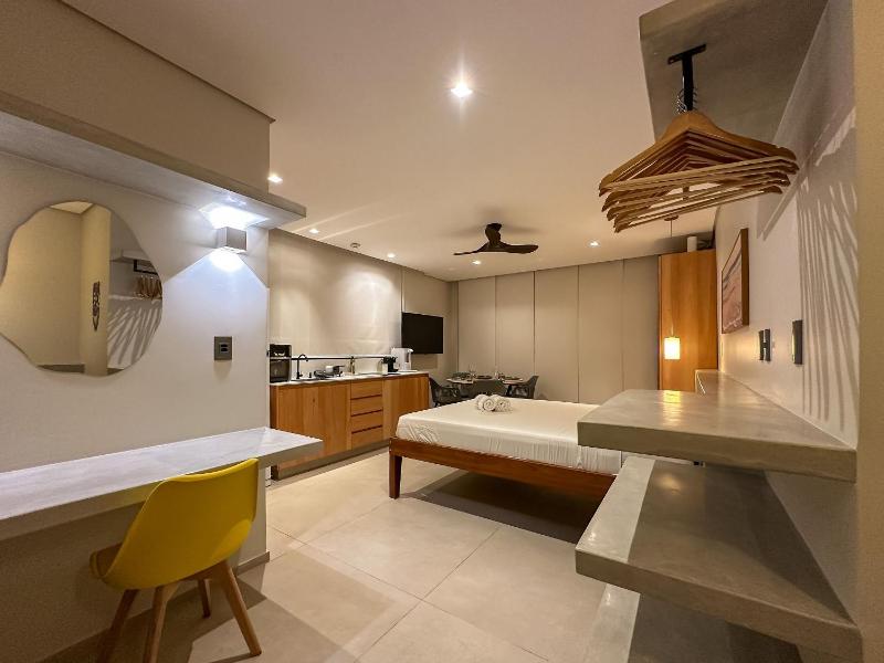 Private Ocean-View Vila with Rooftop and Chalé - image 3