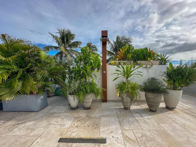 Private Ocean-View Vila with Rooftop and Chalé - image 46