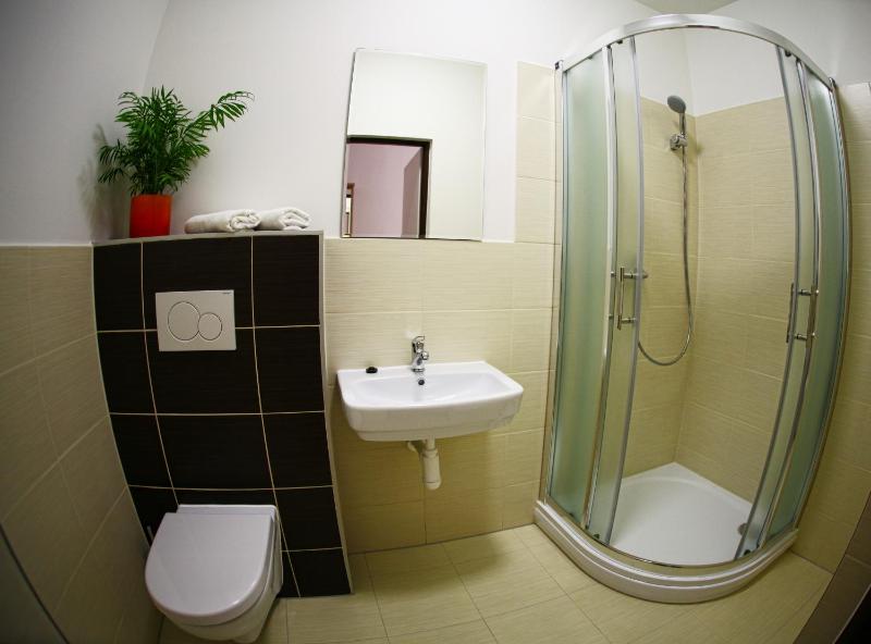 Double Room with Balcony image 2