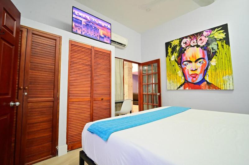 Walled City Visitors Ok 5 bedroom with Jacuzzi - image 16