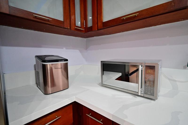 Walled City Visitors Ok 5 bedroom with Jacuzzi - image 12