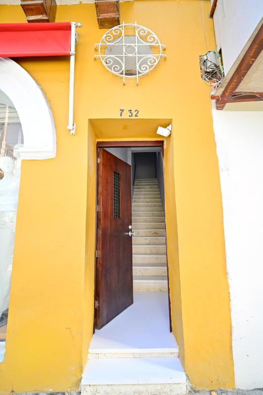 Walled City Visitors Ok 5 bedroom with Jacuzzi - image 10