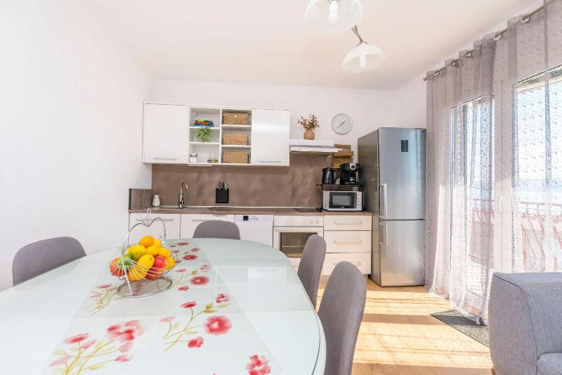 Apartment Jadran - image 14