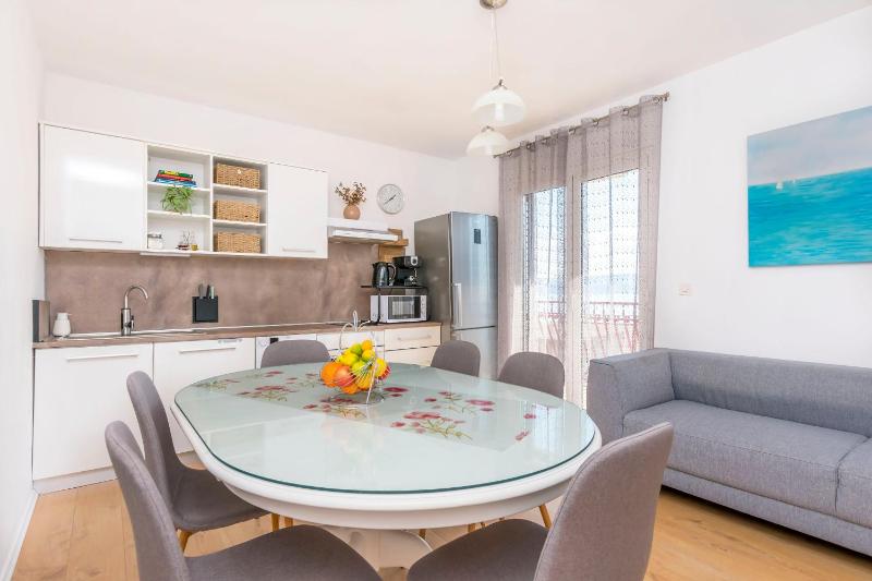 Apartment Jadran - image 18