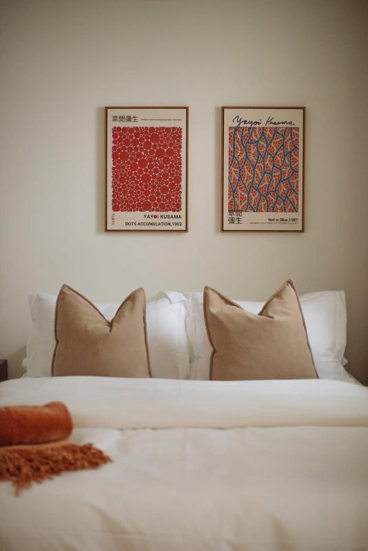 Modern Apartment in Korea Town - image 8