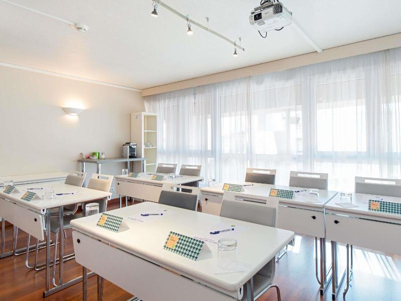 ibis Styles Toulon Centre Port - image 50