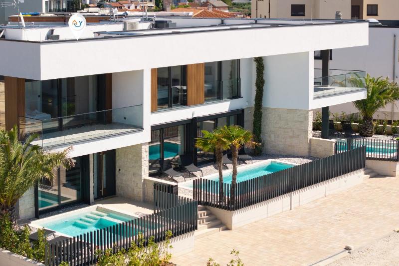 Mukalba Palm Villas with Private Pool - image 12