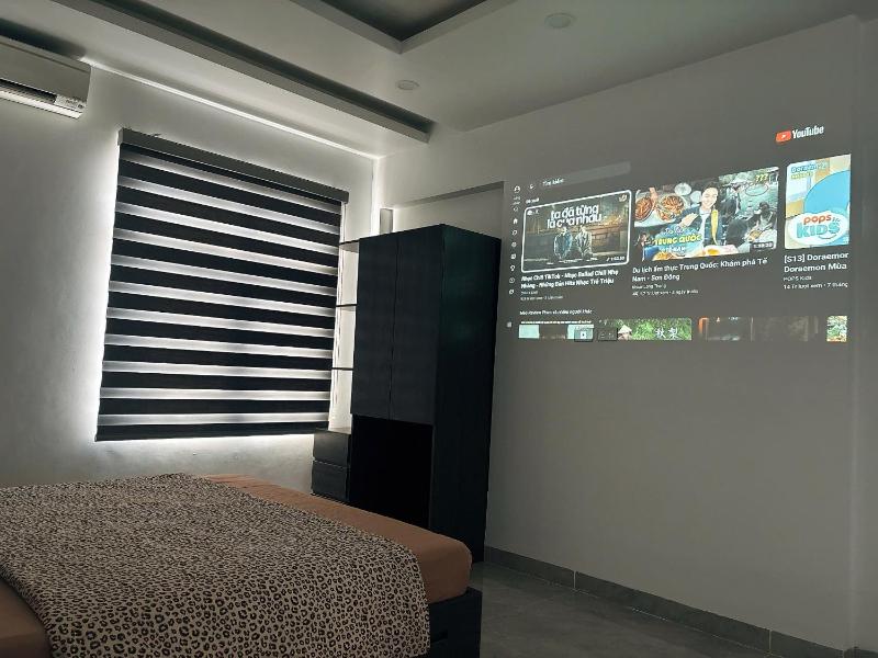 Moon Room - image 7