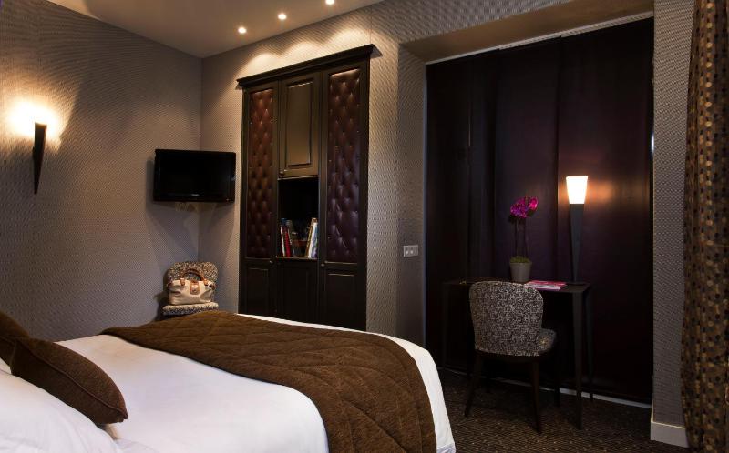 Club Double Room - Ground Floor  image 4