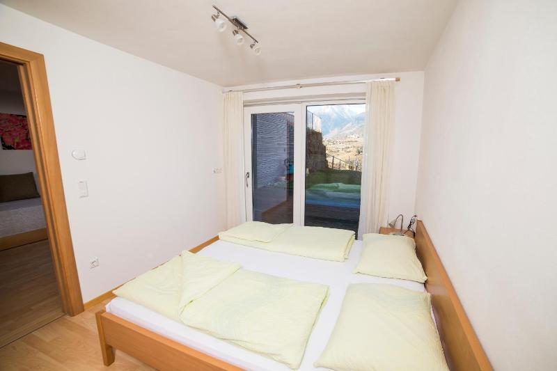 One-Bedroom Apartment (3 Adults) image 4