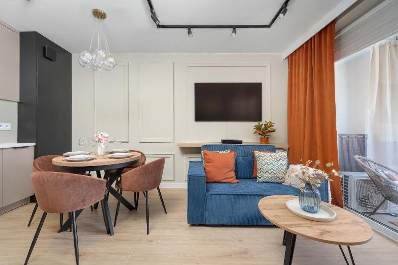 Family Apartment with Balcony Air Conditioning and Parking by Renters Prestige - image 7