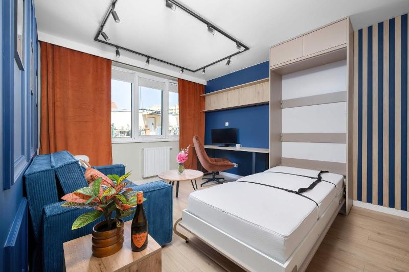 Family Apartment with Balcony Air Conditioning and Parking by Renters Prestige - image 21