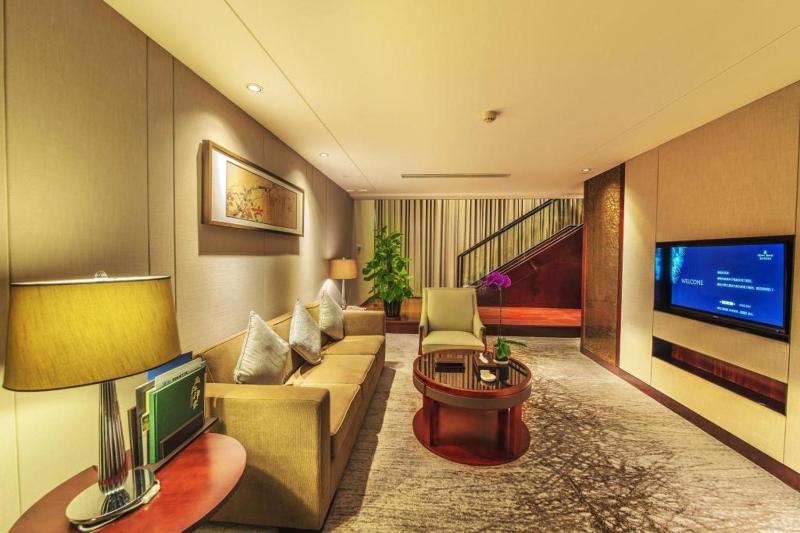 Chongqing River Hotel - image 8