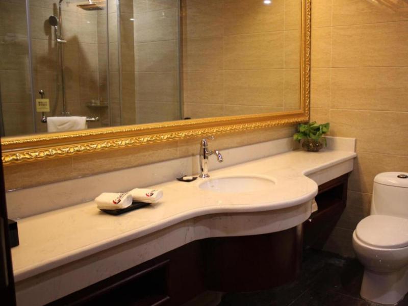 Foresoaring Hotel - image 3