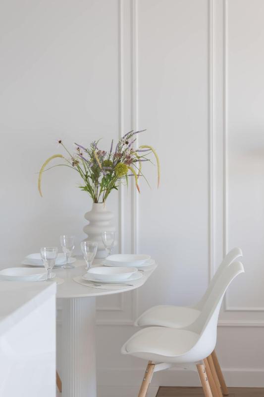 Stylish Apartment with Parking in Warsaw Wilanow District by Noclegi Renters - image 5