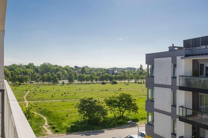 Stylish Apartment with Parking in Warsaw Wilanow District by Noclegi Renters - image 15