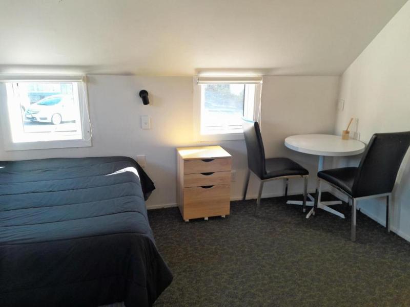 747 Motel - image 11