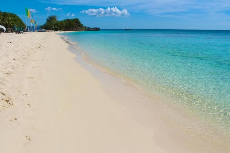 Fridays Boracay Resort - image 47