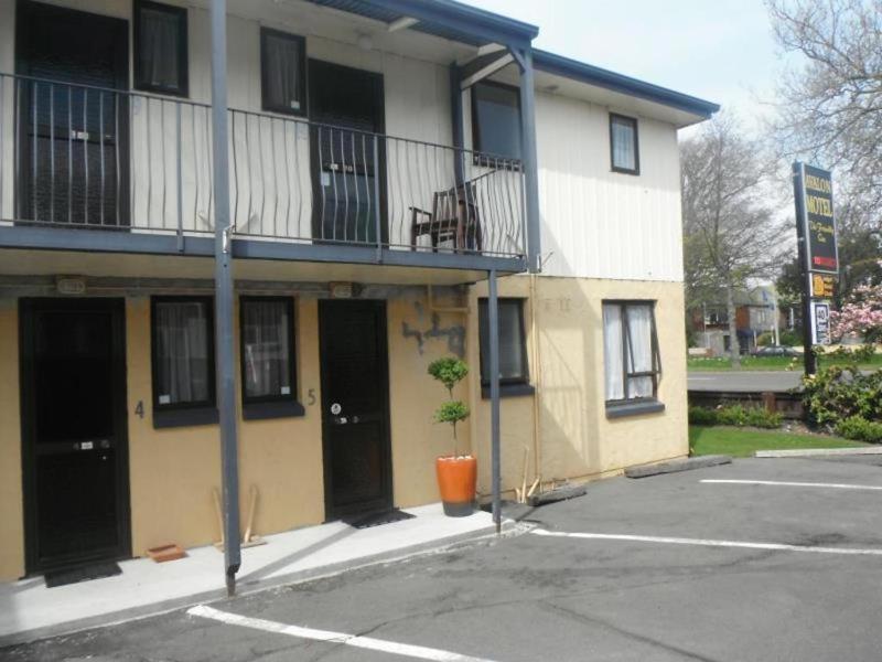 Avalon Motels - image 13