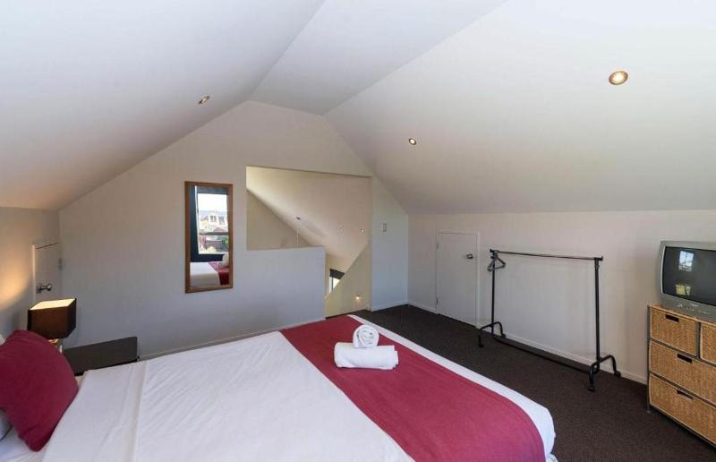 Twinlake Villas - image 31