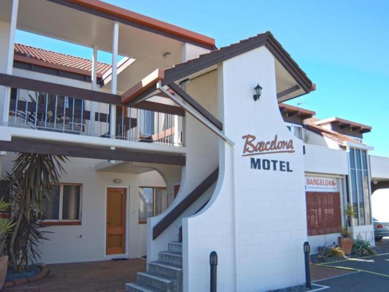 Barcelona Motel - image 1