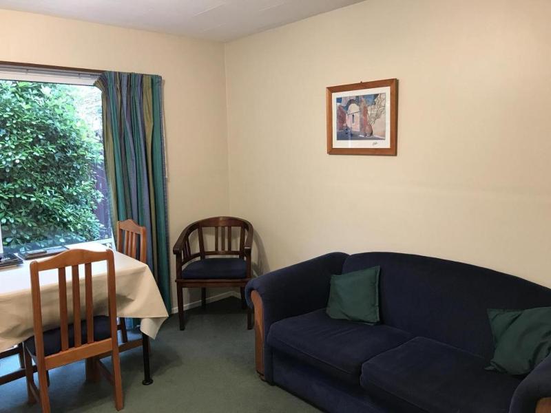 Hagley Park Motel - image 12