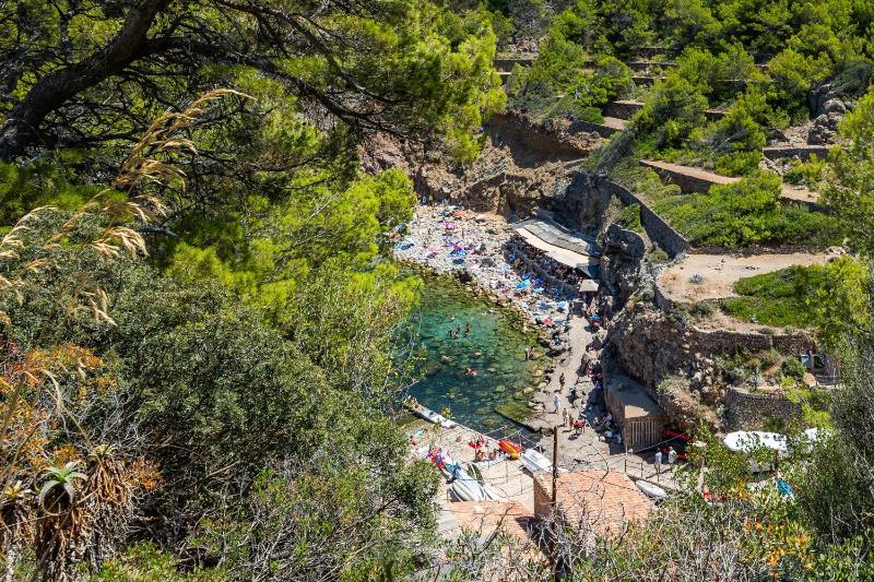 Casita En Cala Deia Junto Al Mar 1 - image 15