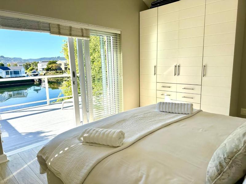 Leeward Luxury Villa - image 13