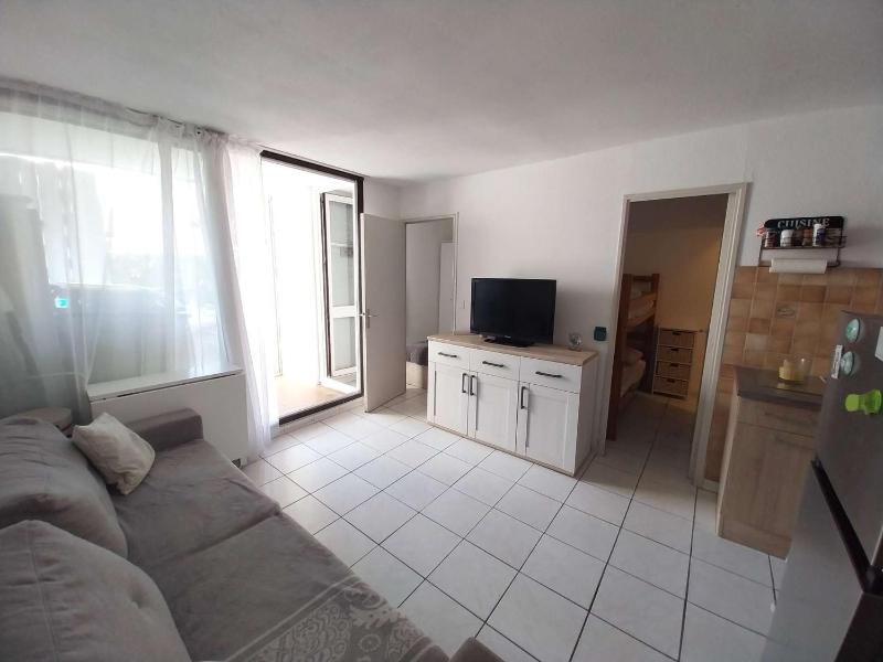 T2 Cabine RDC parking 4 couchages proche plage - image 5