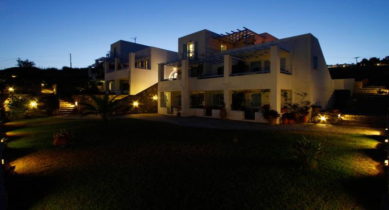 Paros Paradise Apartments - image 35