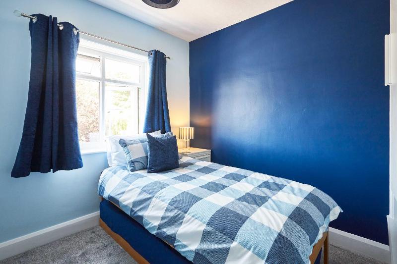 Host & Stay - Roseberry Avenue - image 7