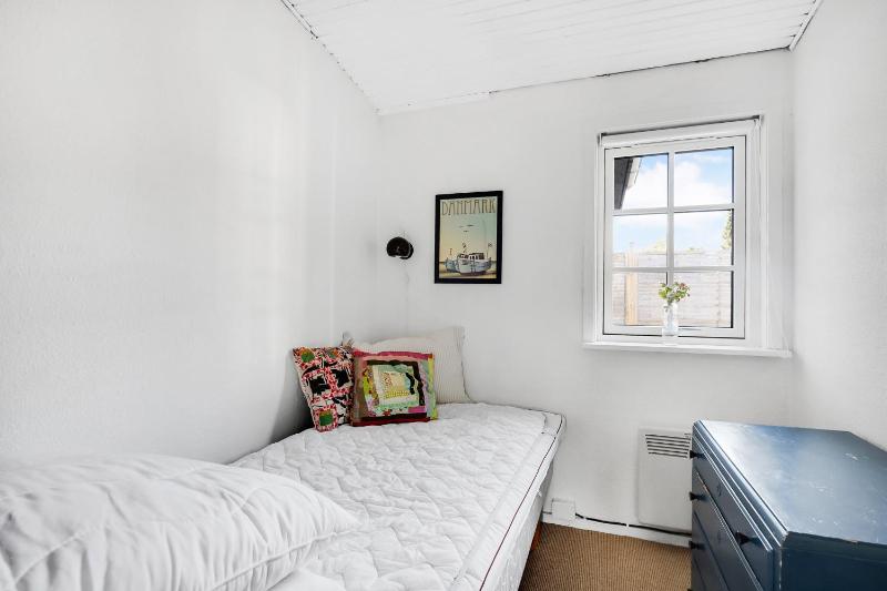 Lovely Cottage In Hals 250 M To The Beach - image 8
