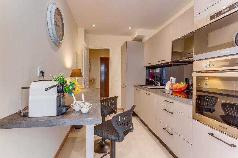 Orangeraie AP4506 By Riviera Holiday Homes - image 11