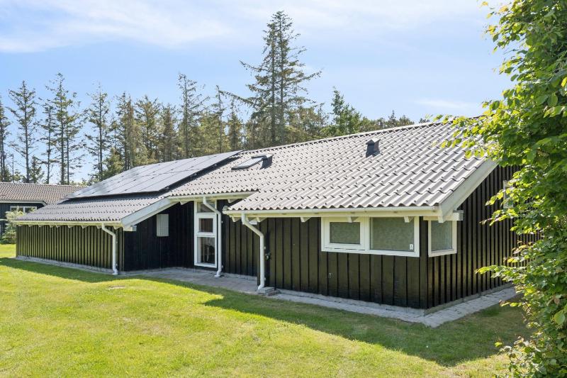 Cozy Summer House Near Hals - image 23