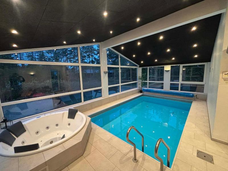 Lovely Summer House With Sea View And Pool - image 5
