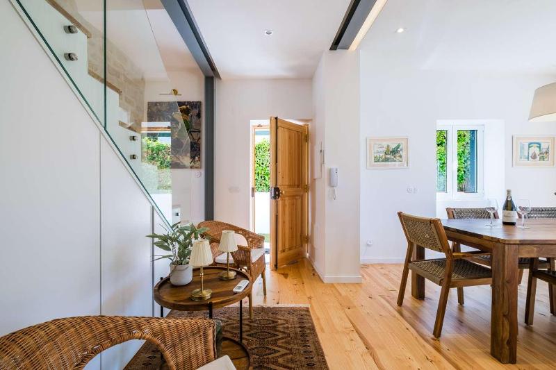 Elegant Garden Villa Cascais by Portugal Portfolio - image 37