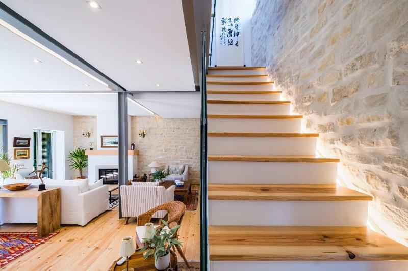 Elegant Garden Villa Cascais by Portugal Portfolio - image 14