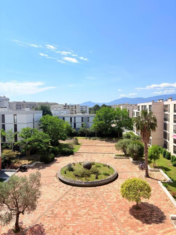 St Cyprien Charmant appartement ensoleille - image 5