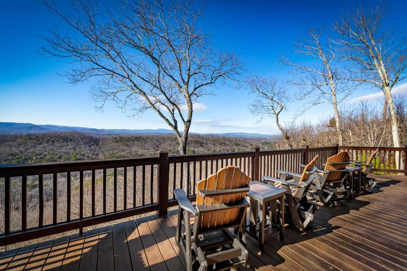 Bear Tree Lodge - image 10